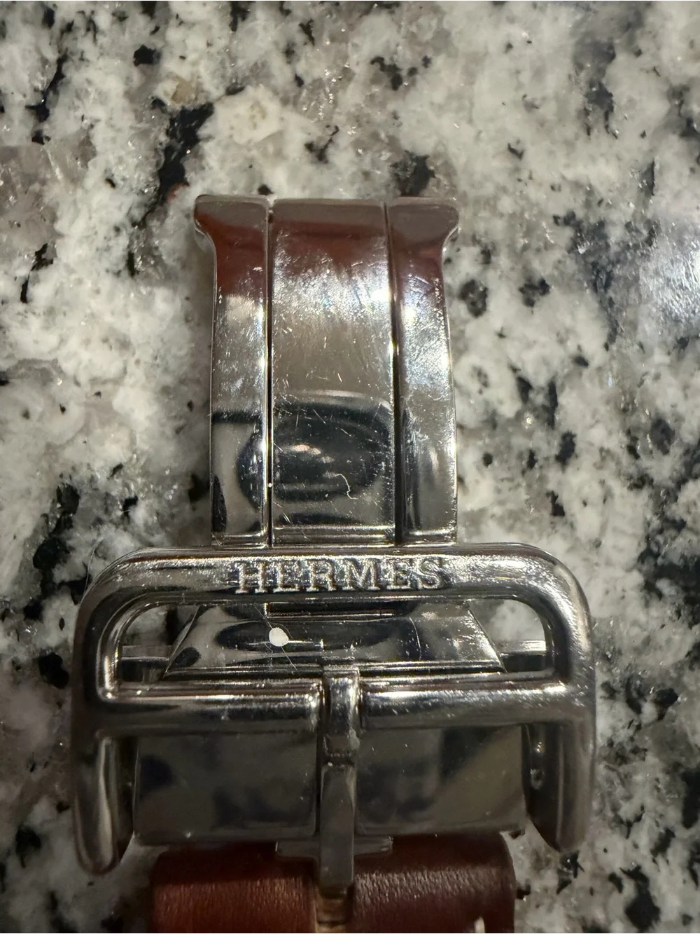 Her mès Apple Watch with Tour and Signature Bands with Boxes